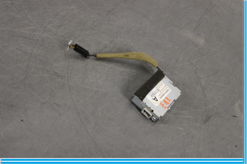 Load image into Gallery viewer, 11-17 Infiniti QX56 QX80 Antenna Amplifier Control Unit Computer Module Oem
