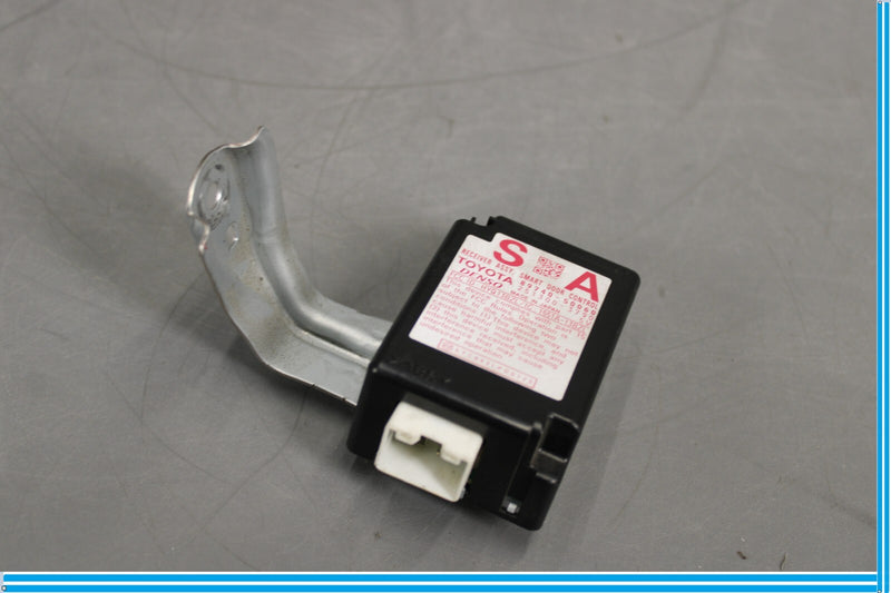Load image into Gallery viewer, 07-09 Lexus LS460 Smart Door Receiver Computer Control Module Unit Oem
