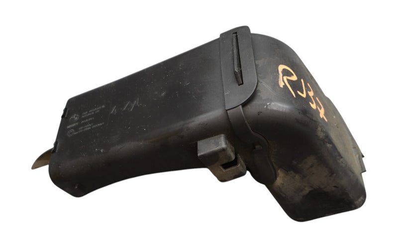 Load image into Gallery viewer, 12-18 BMW 320i 328i F30 Right Passenger Side Engine Air Intake Duct Hose Oem
