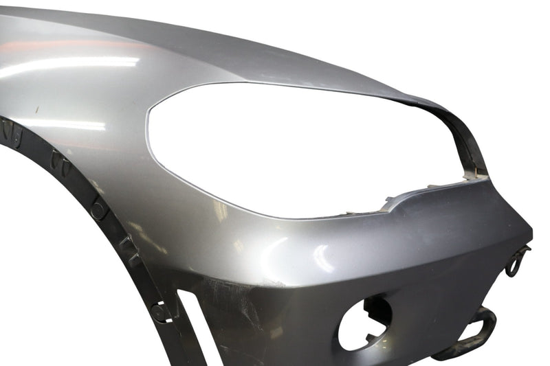 Load image into Gallery viewer, 07-10 BMW E70 X5 Front Right Passenger Side Fender Cover Panel 51657178398 Oem
