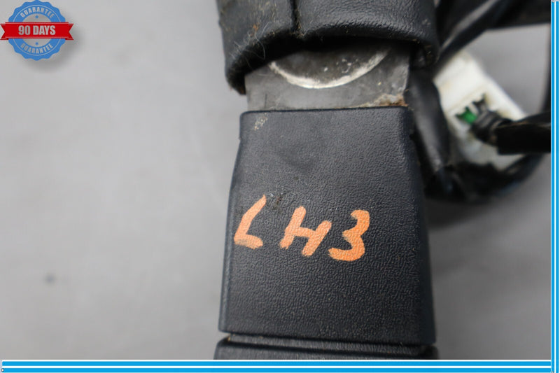 Load image into Gallery viewer, 02-06 Lexus SC430 LS430 Front Left Driver Side Seat Belt Seatbelt Buckle Oem
