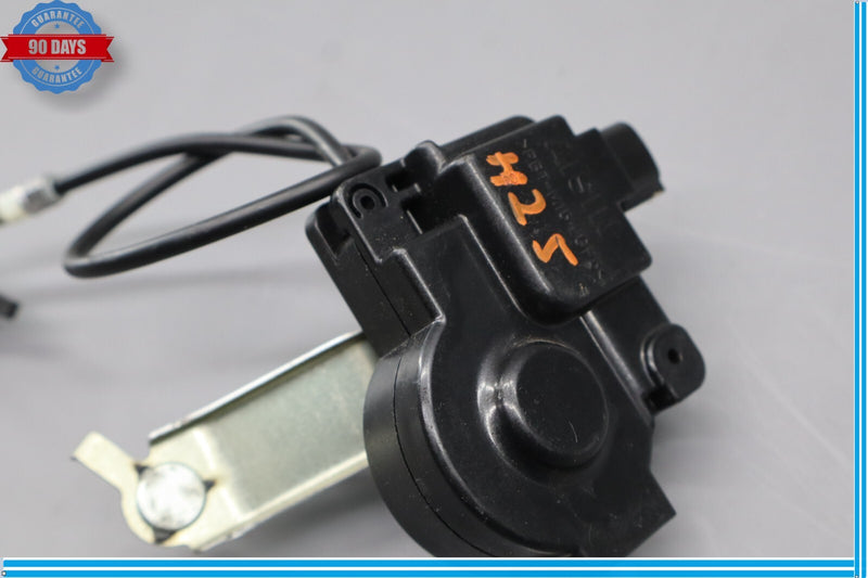 Load image into Gallery viewer, 07-17 Lexus LS460 LS600h XF40 Rear Fuel Gas Tank Lid Door Opener Actuator Oem
