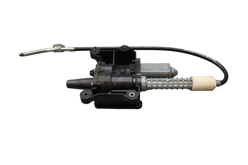 Load image into Gallery viewer, 04-19 Maserati Quattroporte Emergency Electric E Parking Brake Actuator Oem
