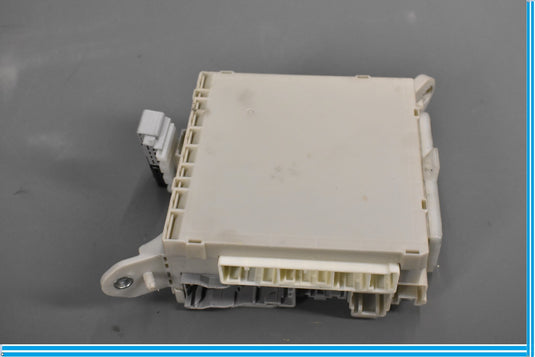 07-09 Lexus LS460 Front Left Driver Side Lower Fuse Junction Box 8273050150 Oem