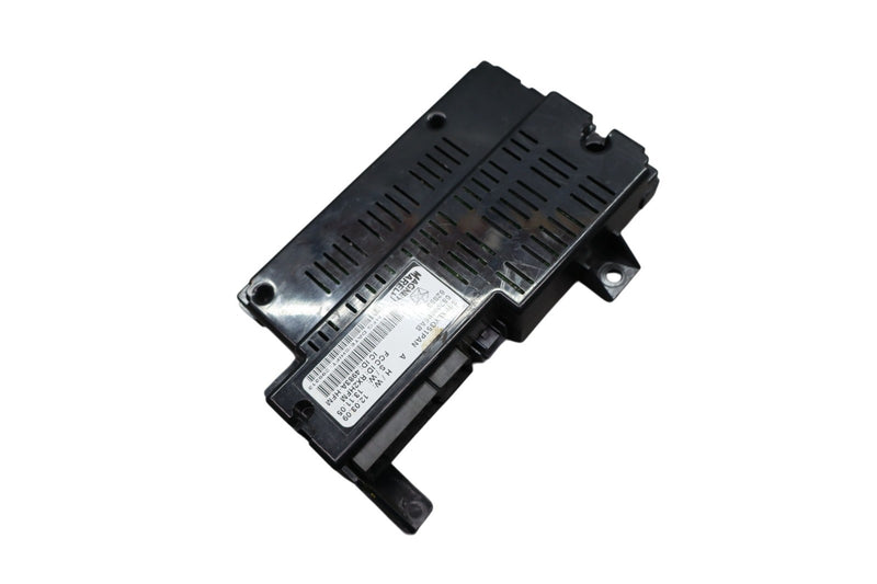 Load image into Gallery viewer, 14-17 Maserati Ghibli Telematic Communication Control Module Unit 68209685AB Oem
