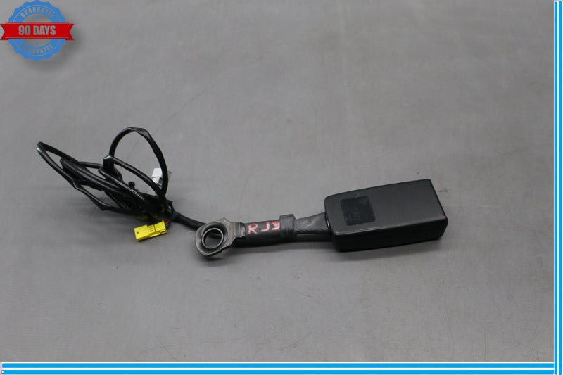 Load image into Gallery viewer, 10-16 Porsche Panamera 970 Front Right Side Seat Belt Seatbelt Buckle Black Oem

