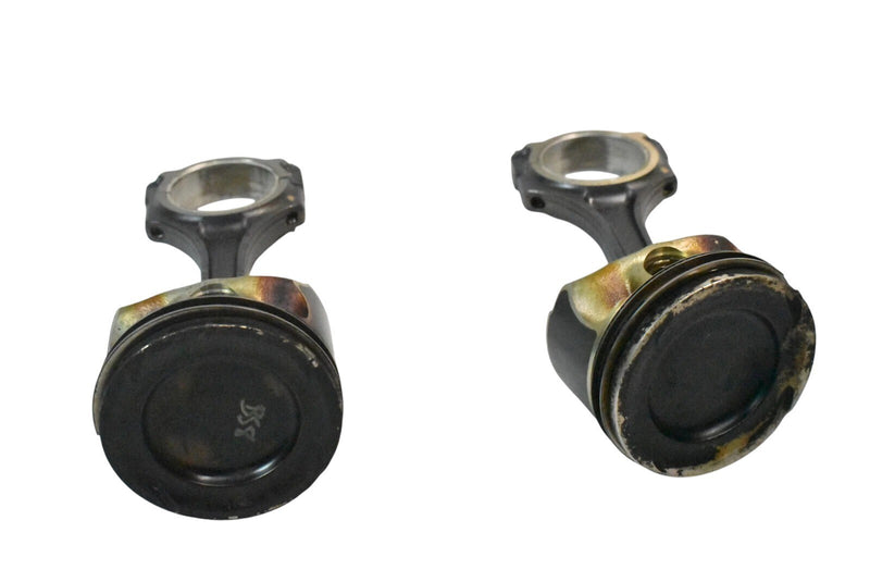Load image into Gallery viewer, 13-14 Mercedes CLA250 2.0L M270 Turbo Engine Piston &amp; Connecting Rod Set OEM **
