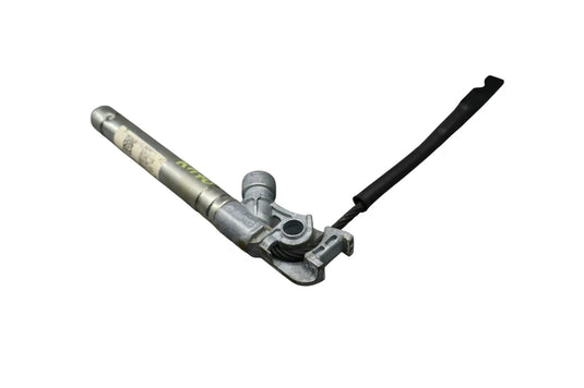 14-20 Maserati Quattroporte M156 Front Right Side Seat Belt Buckle 670001427 OEM