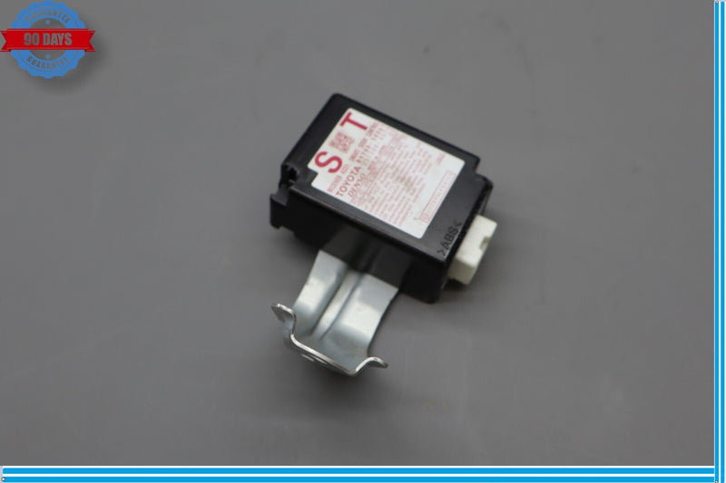 Load image into Gallery viewer, 07-09 Lexus LS460 LS460L Smart Door Control Module Unit 89740-50061 Oem
