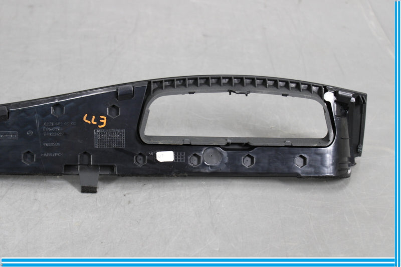 Load image into Gallery viewer, 07-13 Mercedes S550 S400 S600 W221 Dashboard Air Vent Trim Panel Oem
