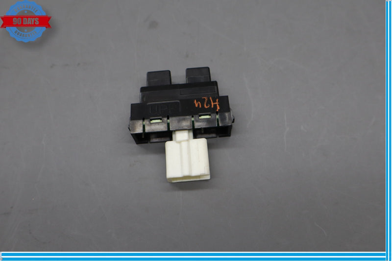 Load image into Gallery viewer, 02-10 Lexus SC430 Z40 Trip Mileage Reset Switch Black 84975-51010 Oem
