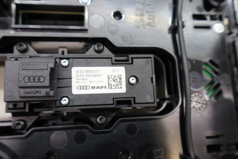 Load image into Gallery viewer, 12-18 Audi A7 A7 Quattro Front Overhead Console Reading Dome Light Lamp Oem
