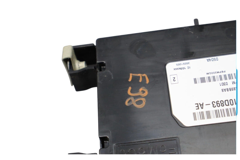 Load image into Gallery viewer, 2007 Jaguar XK XKR X150 ULF High Bluetooth Control Module Unit 6W8310D893AE Oem
