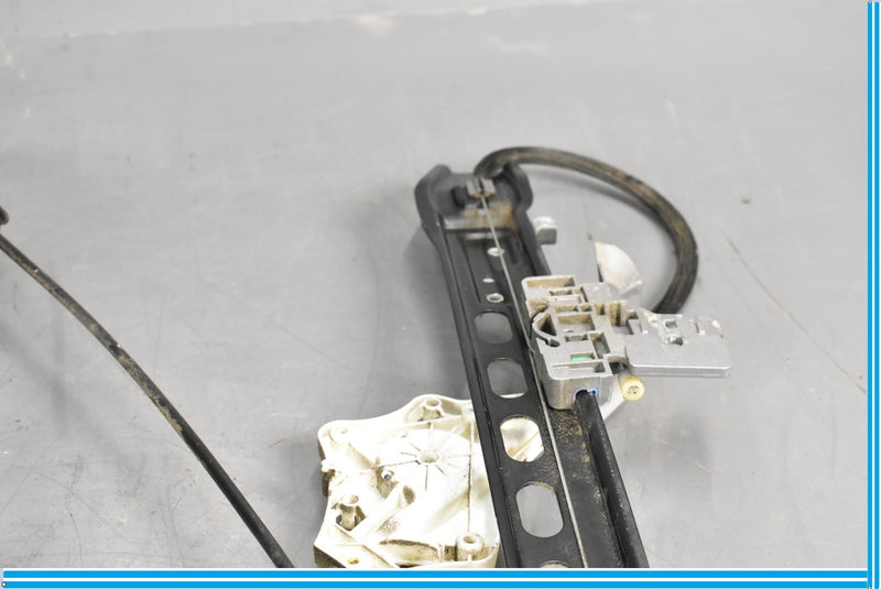 Load image into Gallery viewer, 06-11 Mercedes CLS550 W219 Rear Right Side Door Window Regulator w/o Motor Oem
