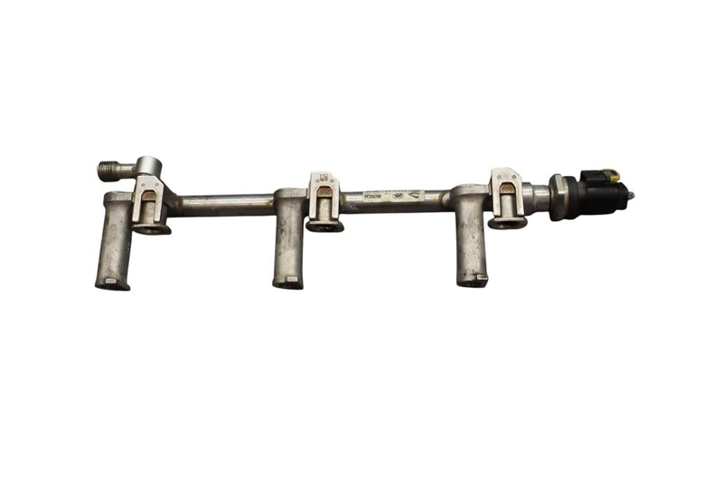 Load image into Gallery viewer, 13–21 Jaguar XJ XE F-Type 3.0L  Engine Fuel Rail DX239G774AA 0261555120 Oem
