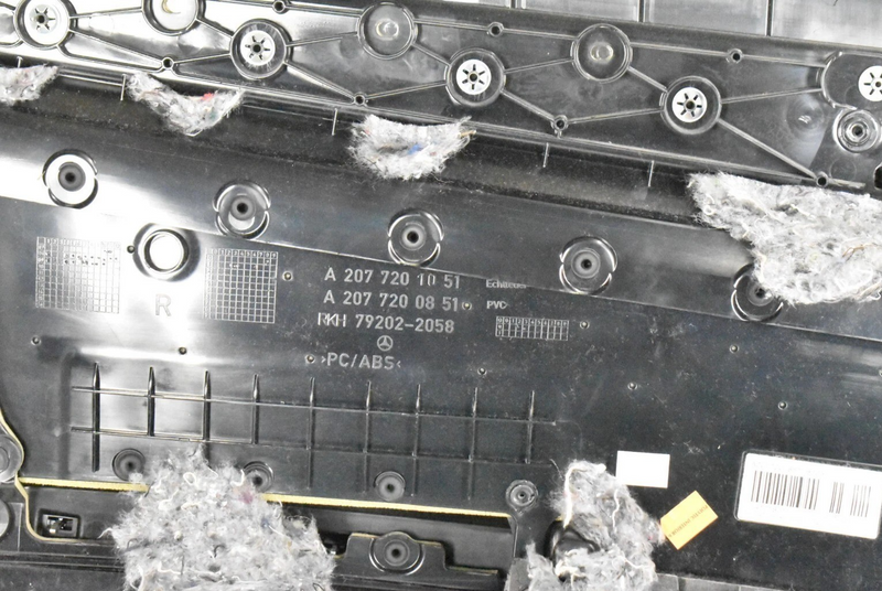 Load image into Gallery viewer, 14-17 Mercedes E550 E350 Convertible Front Right Side Interior Door Panel OEM
