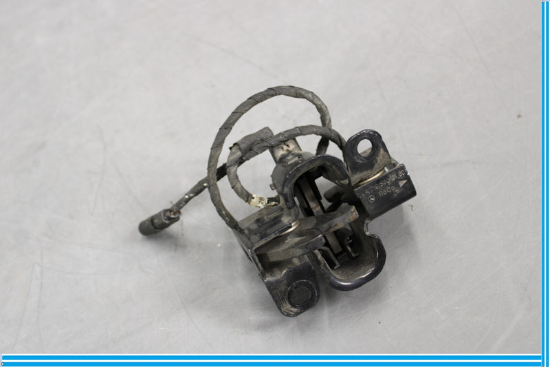 Load image into Gallery viewer, 06-11 Mercedes CLS550 W219 Right or Left Side Engine Hood Lock Latch Oem
