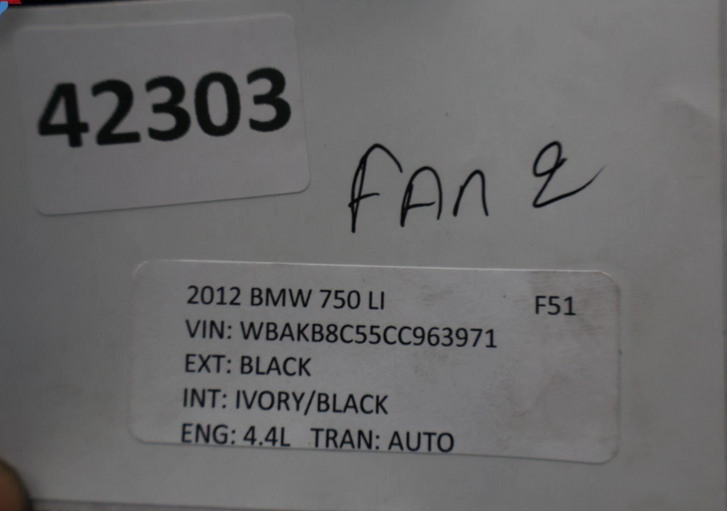Load image into Gallery viewer, 10-19 BMW 740i 740Li 750i Engine Radiator Cooling Fan Shroud Motor Assembly Oem
