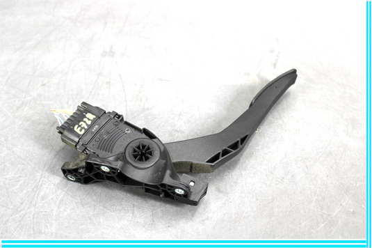 09-15 Jaguar X250 XF XFR Gas Accelerator Pedal W/Pad 9X239F832AA Oem