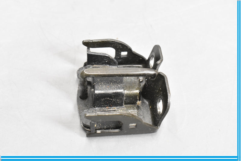 Load image into Gallery viewer, 02-10 Lexus Z40 SC430 Rear Trunk Lock Latch Striker Oem
