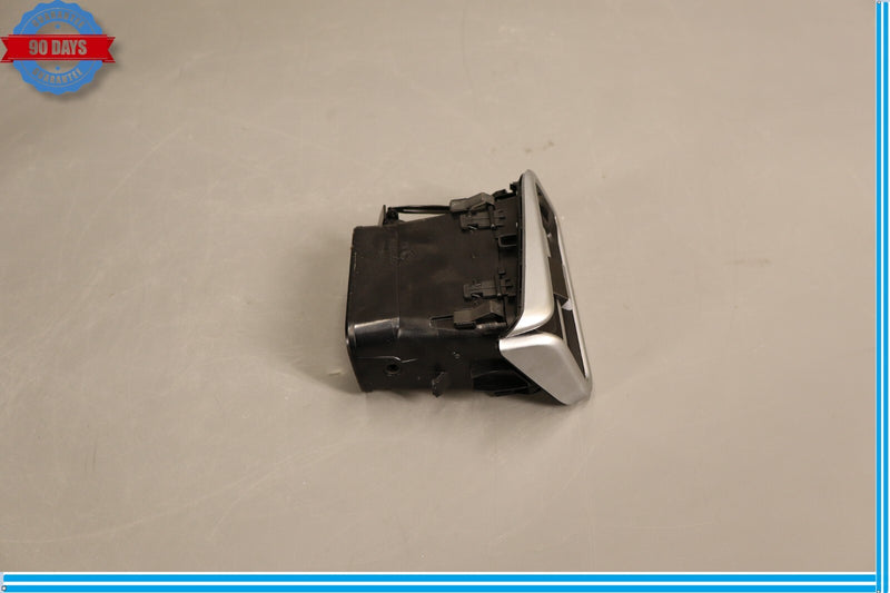 Load image into Gallery viewer, 2014 - 2019 Maserati Ghibli Front Left Dashboard A/c Air Vent Grille Oem
