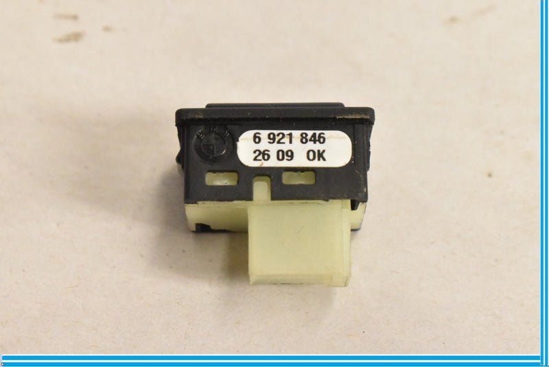 Load image into Gallery viewer, 09-15 BMW 750Li 750i F01 F02 Rear Trunk Opener Unlocking Switch 6921846 Oem
