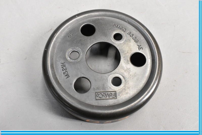 Load image into Gallery viewer, 2013 Jaguar XF Engine Motor Coolant Water Pump W/Out Pulley Oem
