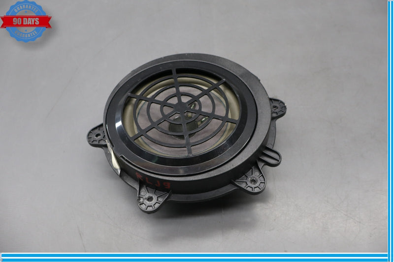 Load image into Gallery viewer, 10-24 Porsche Panamera 970 Rear Left Or Right Side Door Speaker Black Oem

