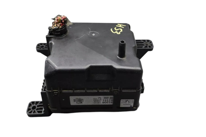 Load image into Gallery viewer, 2015 Hyundai Genesis Fuse Box Relay Control Module Unit 1898009001 OEM

