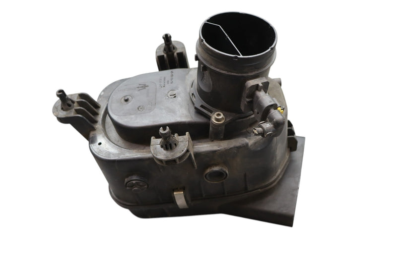 Load image into Gallery viewer, 14-18 Maserati Ghibli Left Driver Side Engine Air Intake Filter 670005844 Oem
