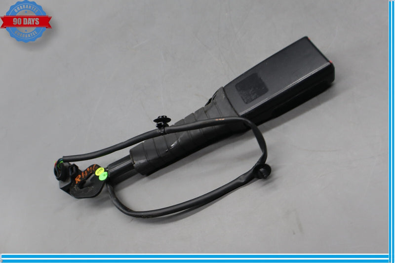 Load image into Gallery viewer, 11-17 Volkswagen Touareg Front Right Side Seat Belt Seatbelt Buckle Oem
