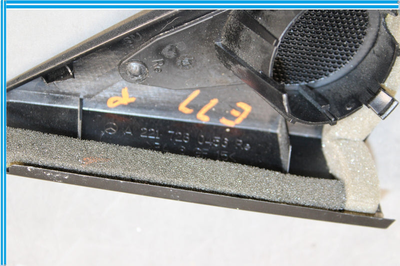 Load image into Gallery viewer, 07-13 Mercedes S350 S550 S600 W221 Right Passenger Door Corner Speaker Black Oem
