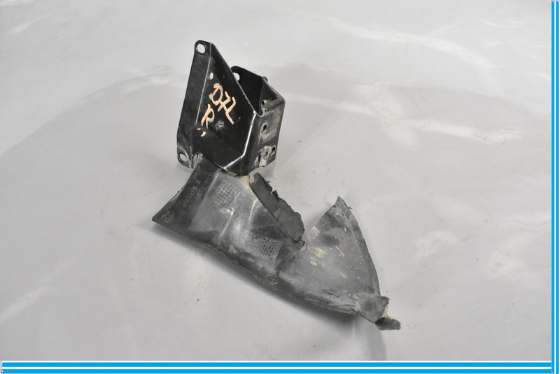 Load image into Gallery viewer, 00-06 Mercedes S600 W220 Front Right Radiator Cover Mounting Bracket Oem
