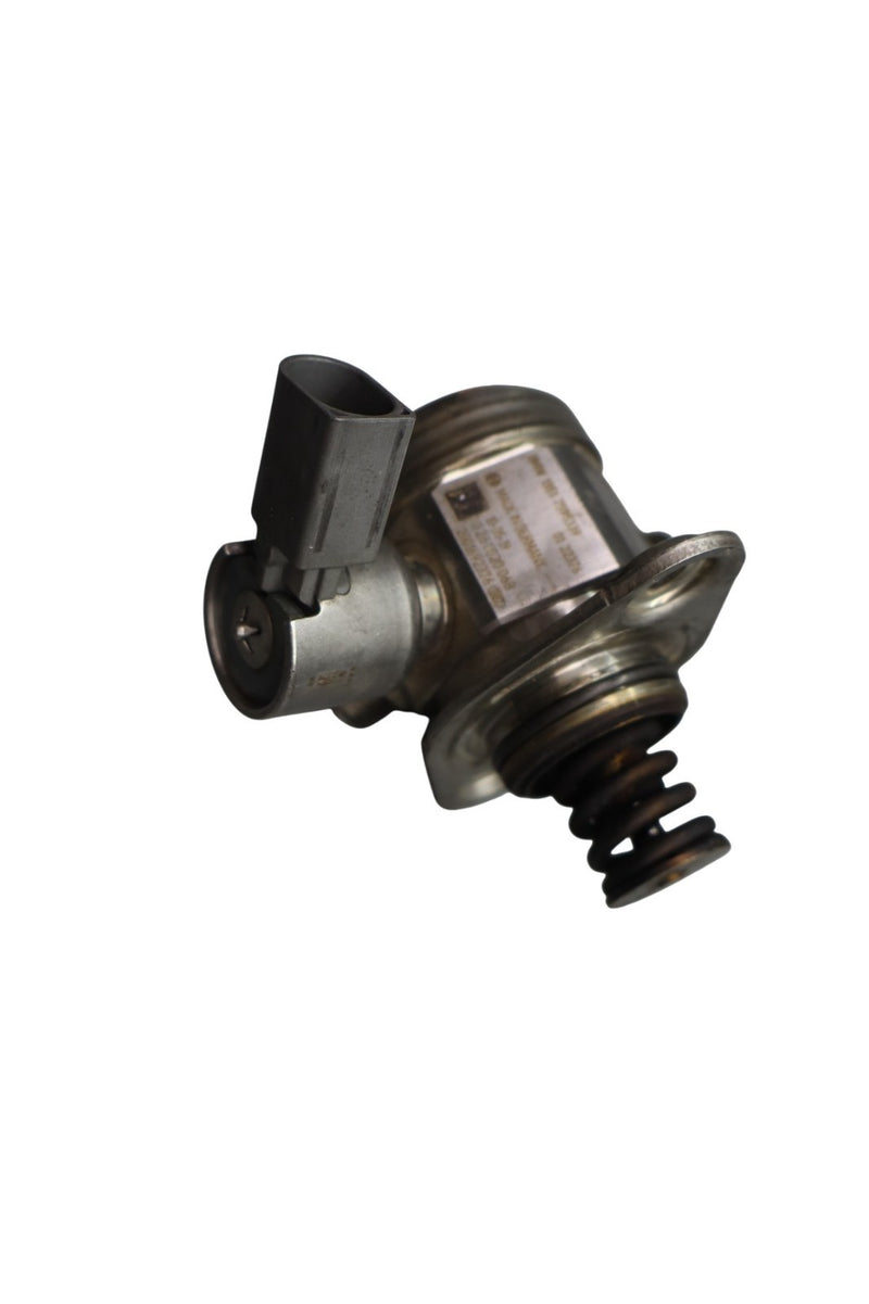 Load image into Gallery viewer, 08-16 BMW 750Li 750i F01 F02 Mechanical High Pressure Fuel Gas Pump 7595339 Oem
