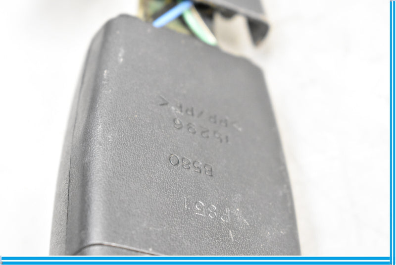 Load image into Gallery viewer, 07-12 Lexus LS460 Front Right Passenger Side Seat Belt Buckle Oem
