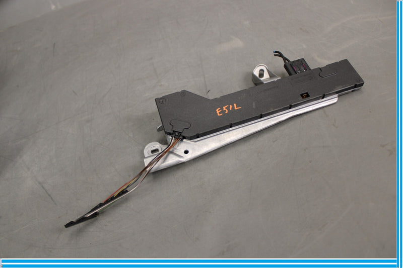 Load image into Gallery viewer, 06-11 Mercedes CLS550 W219 Antenna Amplifier Control Module Oem
