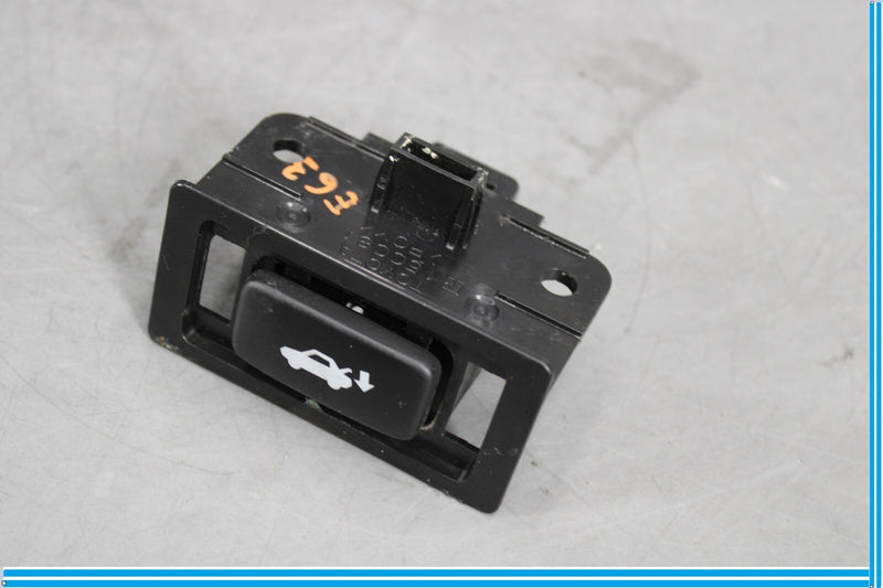 Load image into Gallery viewer, 07-17 Lexus LS460 Power Trunk Close Lid Control Switch Button 15C081 Oem
