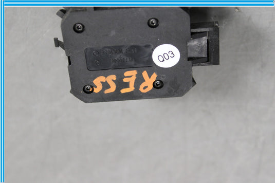 06-13 Mercedes GL550 GL450 Front Right Passenger Side Seat Lumbar Switch Oem