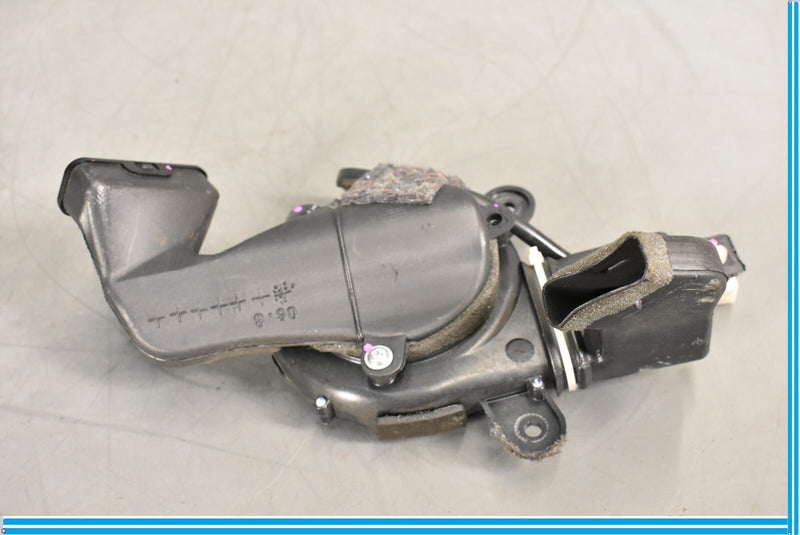 Load image into Gallery viewer, 07-12 Lexus LS460 Rear Left Driver Side Seat Cooling Air Fan Assembly Oem
