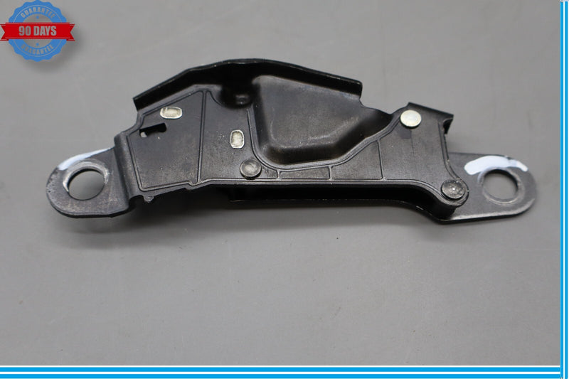 Load image into Gallery viewer, 03-12 Mercedes R230 SL500 SL55 AMG Left Convertible Roof Catch Latch Lock Oem
