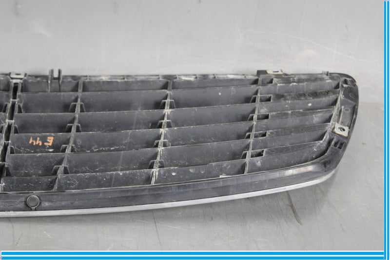 Load image into Gallery viewer, 00-06 Mercedes W220 S500 Front Radiator Hood Center Grille A2208800383 Oem
