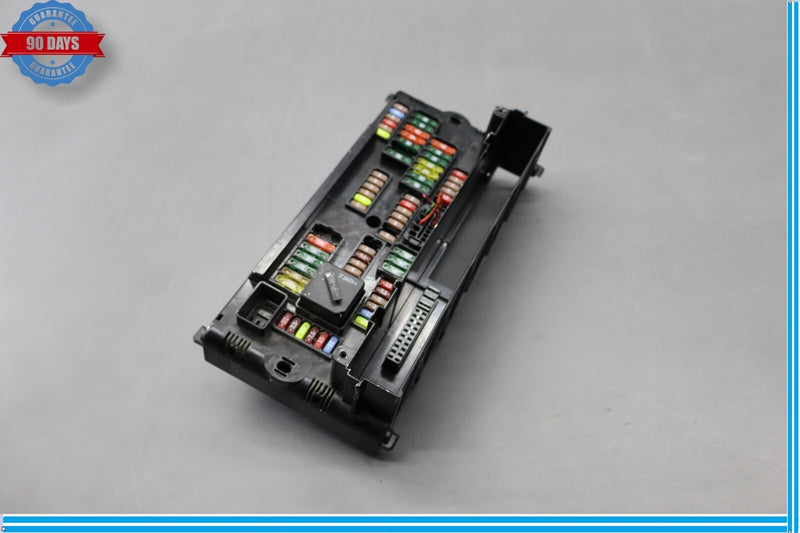 Load image into Gallery viewer, 10-16 BMW 535i GT xDrive Front Power Distribution Fuse Relay Control Box Oem
