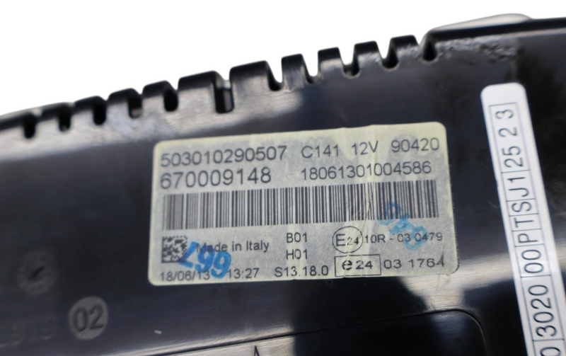 Load image into Gallery viewer, 2014 Maserati Quattroporte SQ4 M156 Instrument Cluster Speedometer Black Oem
