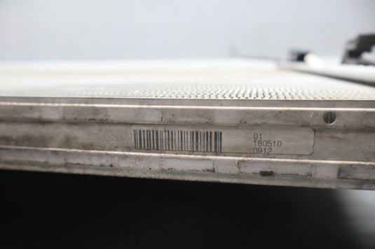 11-17 Volkswagen Touareg Engine Water Cooling Radiator Assembly 7P0121253 Oem