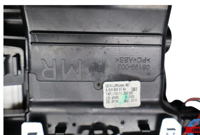 Load image into Gallery viewer, 12-18 Mercedes CLS400 CLS550 Center Dash AC A/C Heater Air Vent A2188300054 Oem
