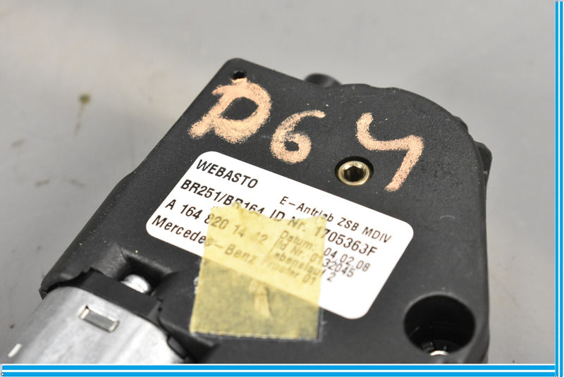 Load image into Gallery viewer, 07-12 Mercedes GL450 GL550 X164 Panoramic Sunroof Sun Roof Motor A1648201442 Oem
