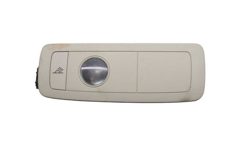 Load image into Gallery viewer, 11-14 Volkswagen VW Touareg Rear Right Passenger Side Interior Dome Light Oem
