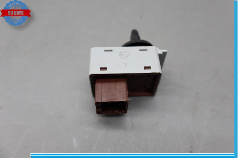Load image into Gallery viewer, 03-19 Maserati Quattroporte Steering Column Adjustment Switch Oem
