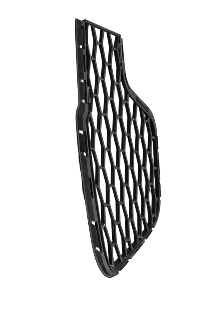 Load image into Gallery viewer, 14-20 Maserati Ghibli Front Right Side Bumper Grille Bezel Molding Cover Oem
