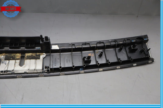 11-17 Volkswagen Touareg Trunk Scuff Plate Sill Trim Panel 7P0863459 Oem